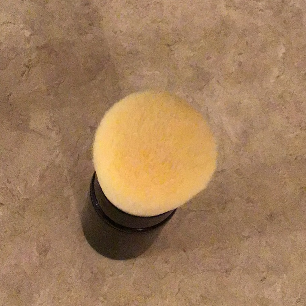 Chanel - Picture 3 of 3